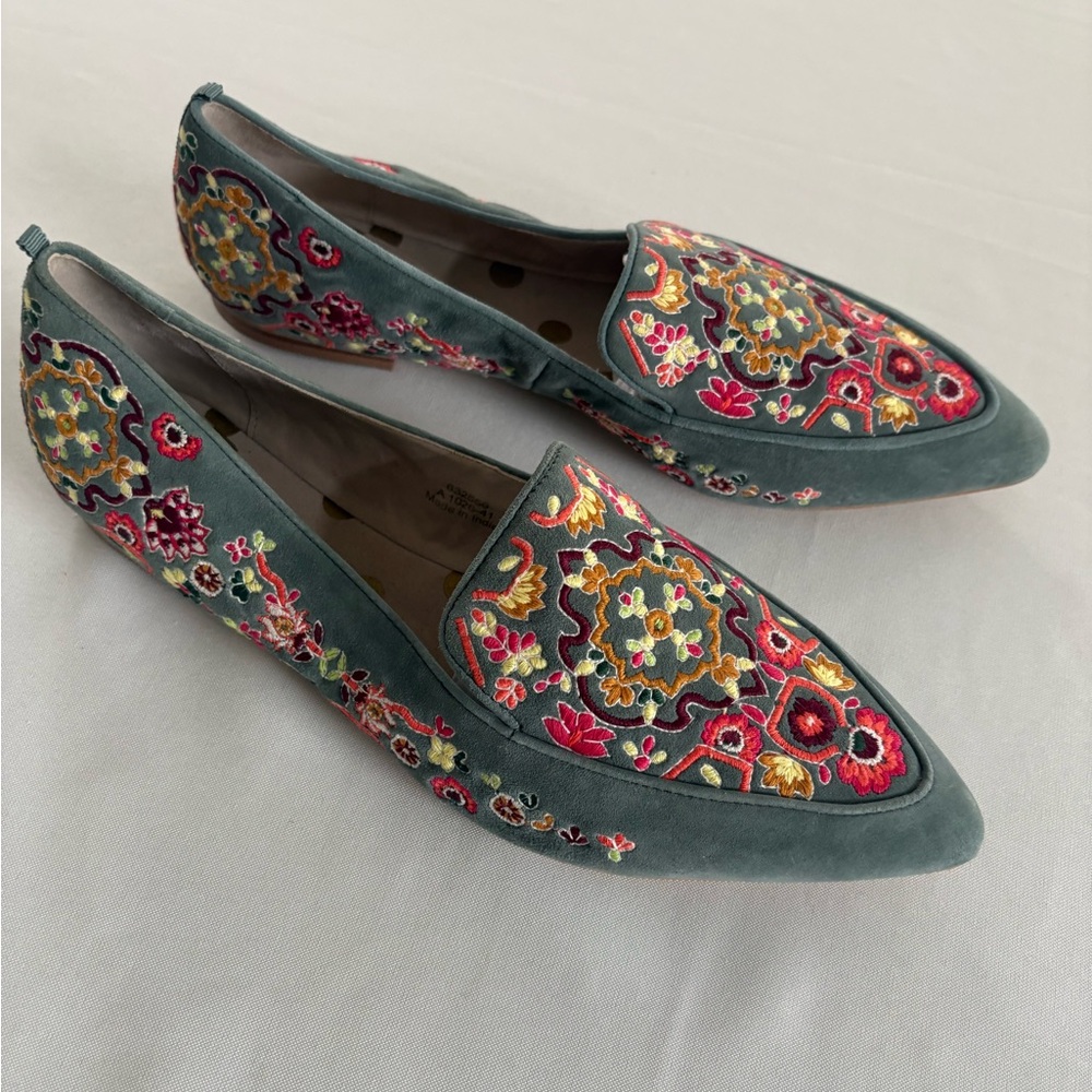 Boden NEW embroidered loafers NEW 41 (9.5)Beautiful flats for spring. Gorgeous - Picture 3 of 10